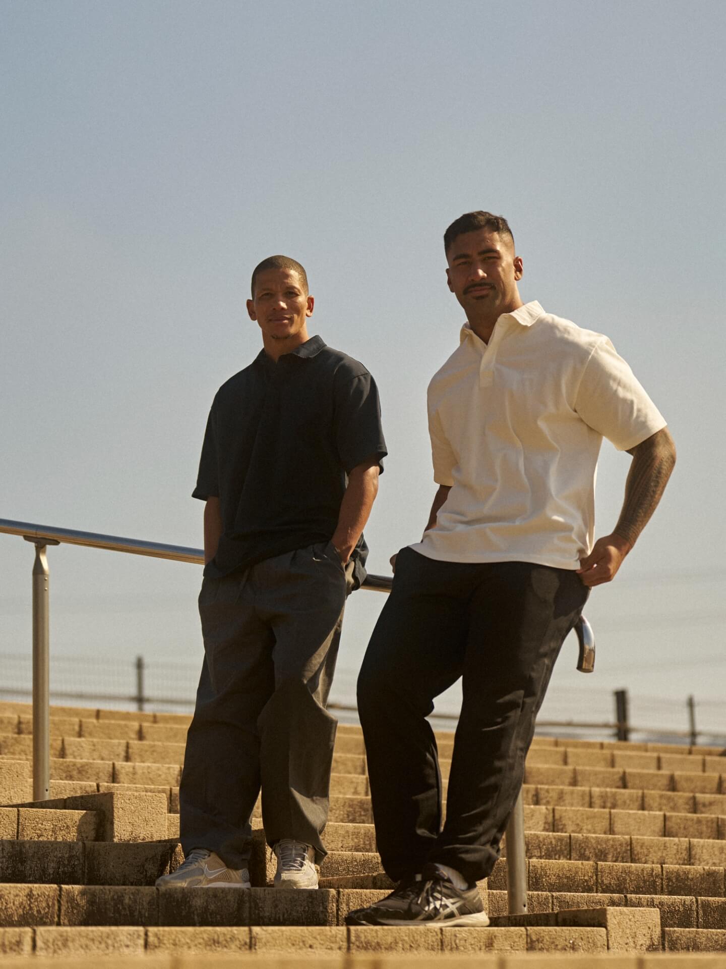 Left S/S ENGLAND TYPE RUGBY JERSEY・CHINO PANTS,Right S/S ENGLAND TYPE RUGBY JERSEY・RUGGER PANTS