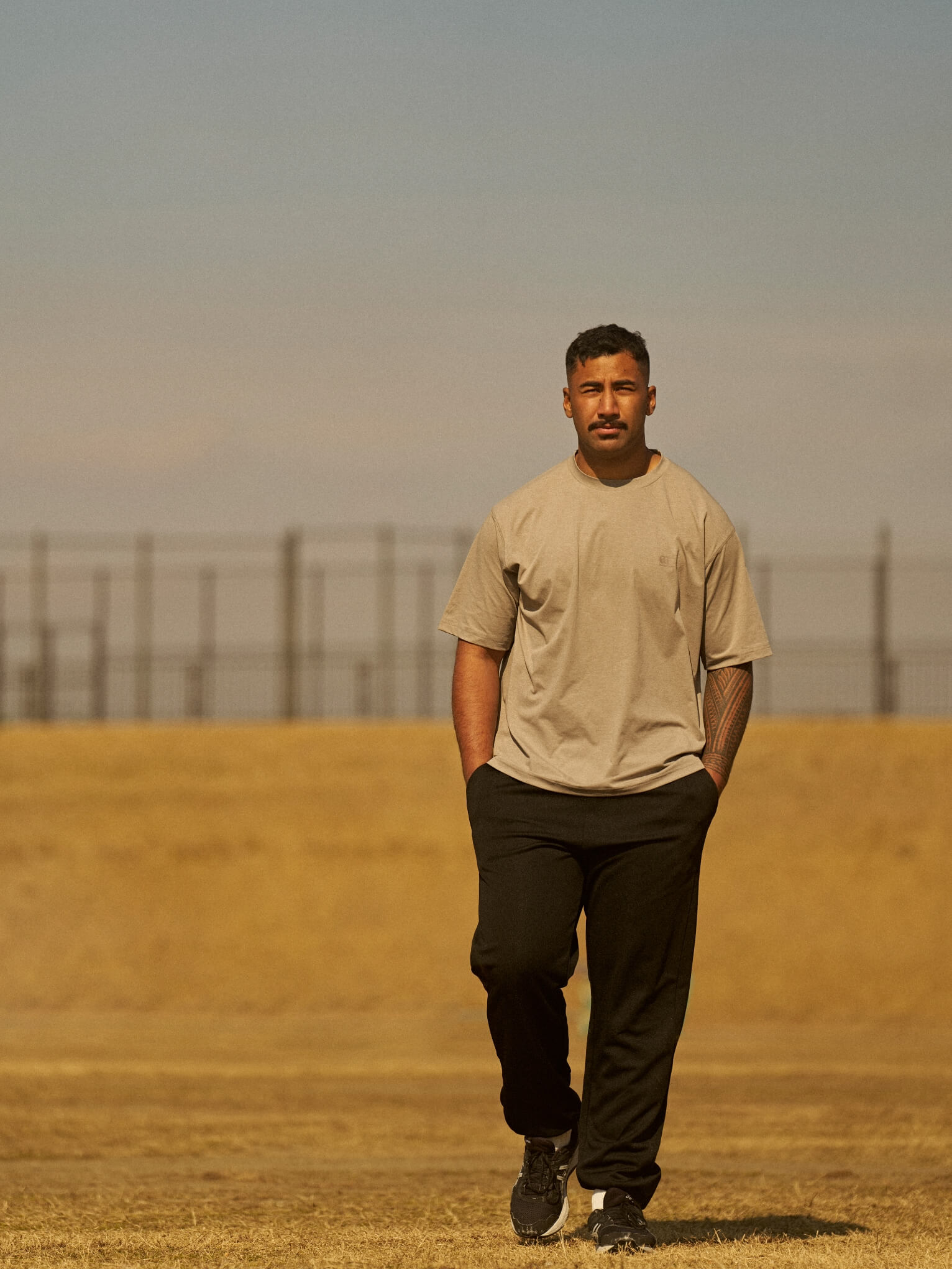 S/S HEAT SHIELD TEE・RUGGER PANTS